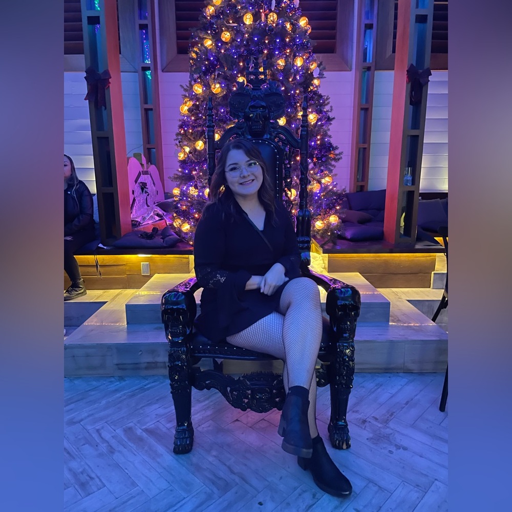 Meet your Posher, Julie